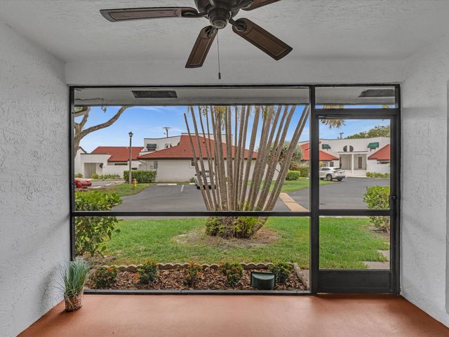 299 NW 36th Avenue, Deerfield Beach, FL 33442