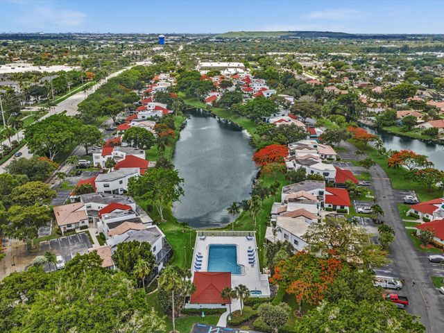 299 NW 36th Avenue, Deerfield Beach, FL 33442