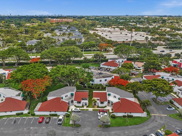 299 NW 36th Avenue, Deerfield Beach, FL 33442