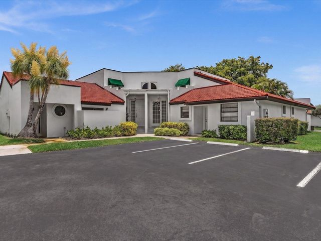 299 NW 36th Avenue, Deerfield Beach, FL 33442