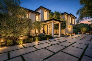 5334 Encino Avenue, Encino, CA 91316