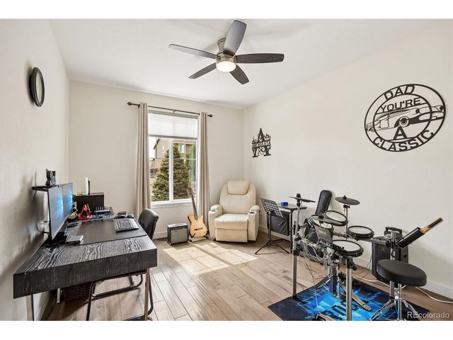 27790 E Links Pl, Aurora, CO 80016