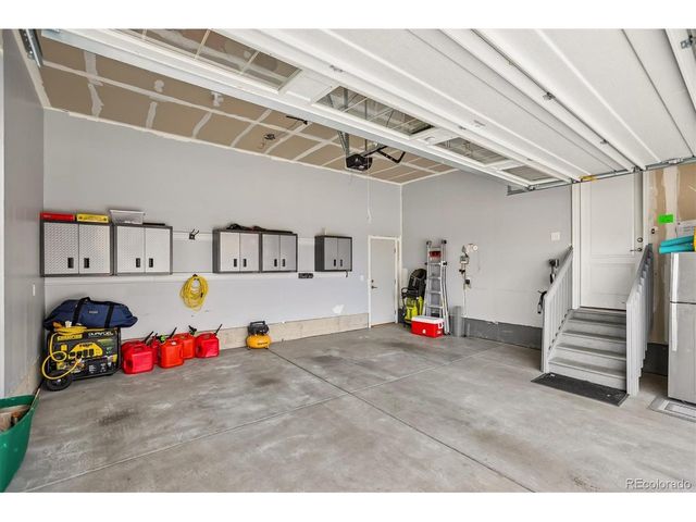 27790 E Links Pl, Aurora, CO 80016