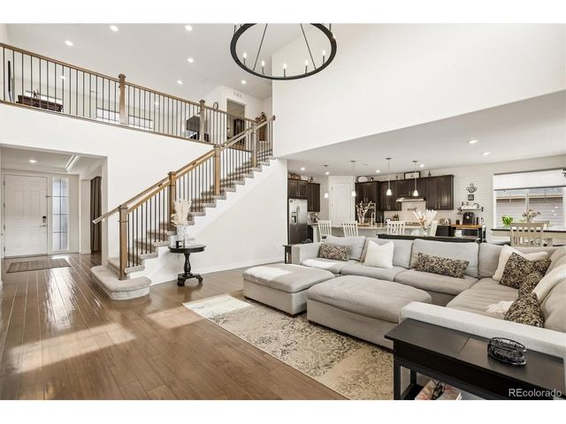 27790 E Links Pl, Aurora, CO 80016