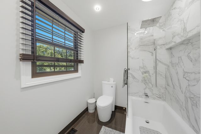10S230 Grant Street, Burr Ridge, IL 60527