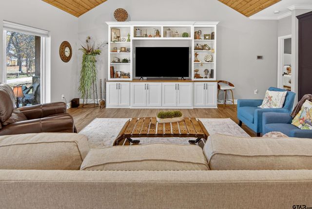 239 County Road 1516, Alba, TX 75410