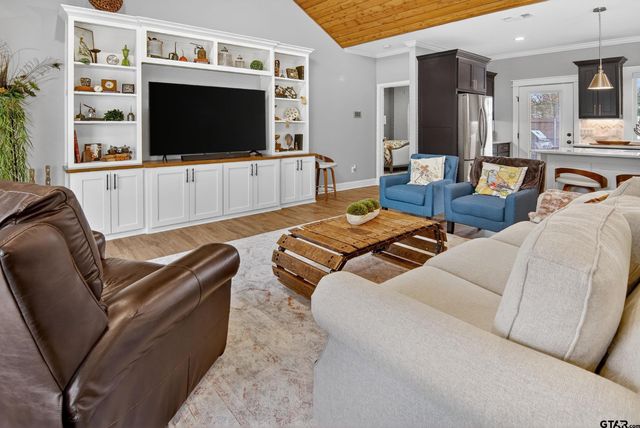 239 County Road 1516, Alba, TX 75410