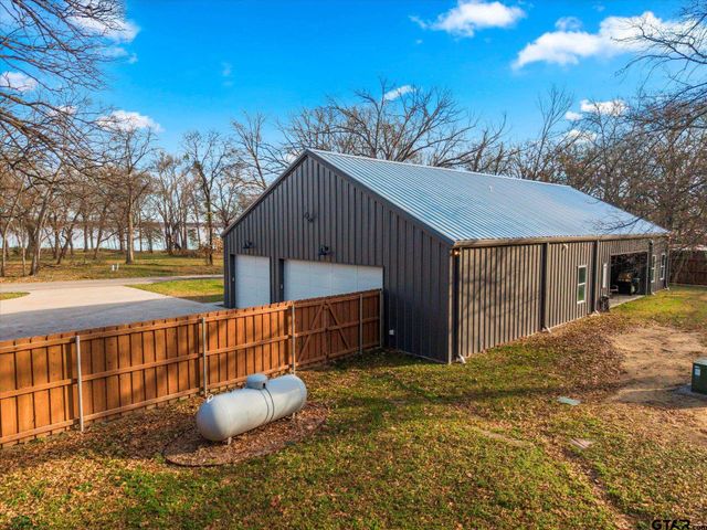 239 County Road 1516, Alba, TX 75410