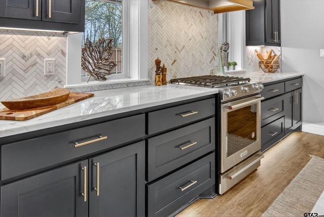 239 County Road 1516, Alba, TX 75410