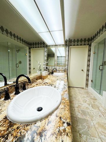 222 Monterey Road 306, Glendale, CA 91206