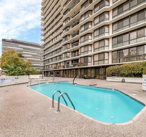 222 Monterey Road 306, Glendale, CA 91206