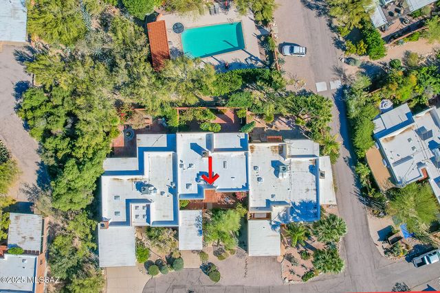 2561 E Cerrada Adelita, Tucson, AZ 85718