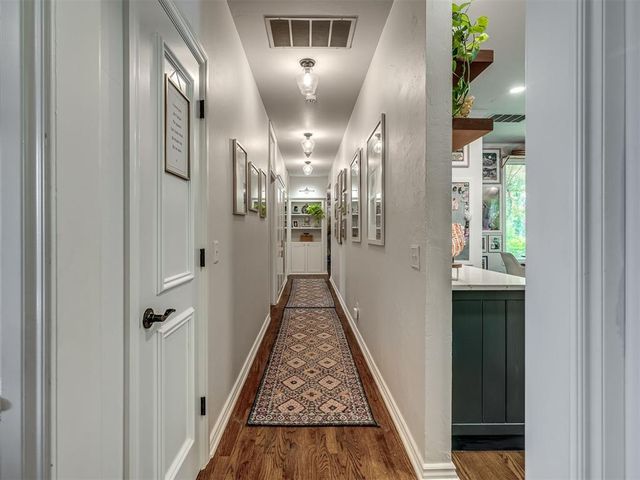 2010 Silver Crest Drive, Edmond, OK 73025