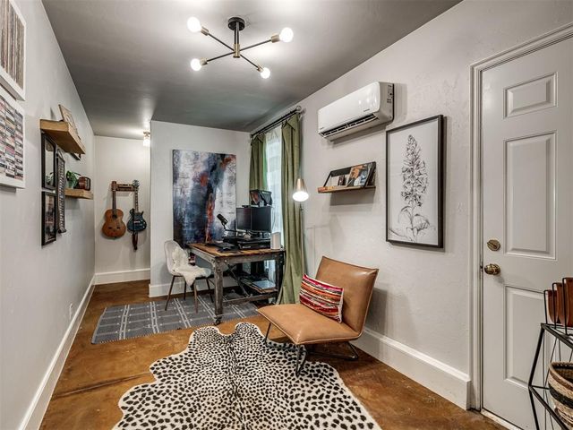2010 Silver Crest Drive, Edmond, OK 73025