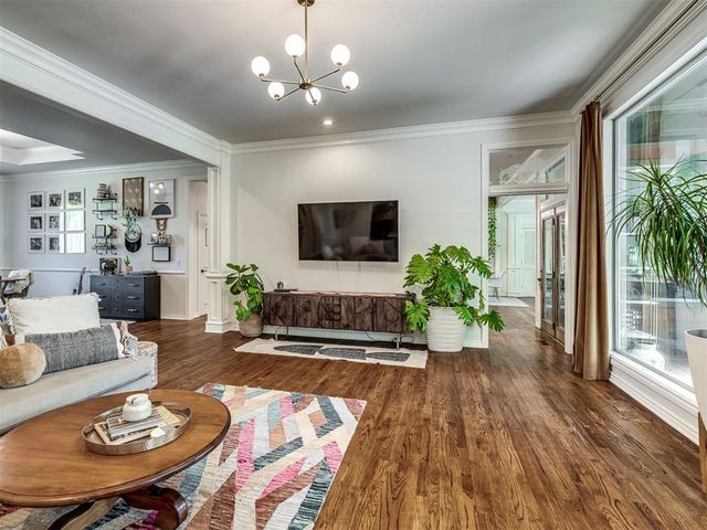 2010 Silver Crest Drive, Edmond, OK 73025