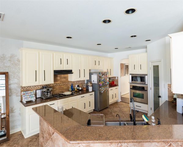 1221 Laurel Oak TRL, Pflugerville, TX 78660