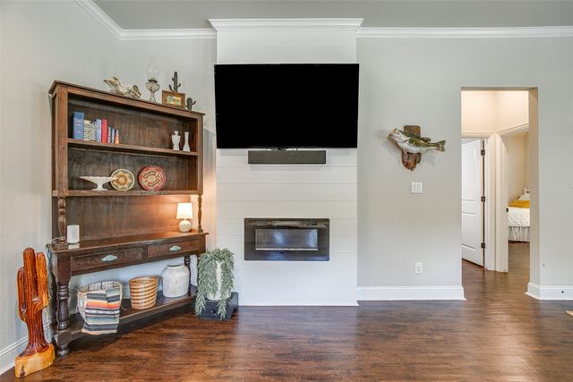 114 Tuggle Street, Waxahachie, TX 75165