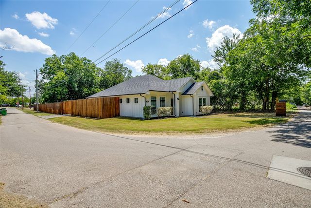 114 Tuggle Street, Waxahachie, TX 75165