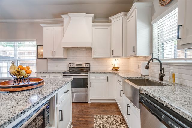 114 Tuggle Street, Waxahachie, TX 75165