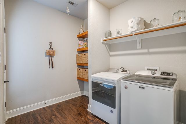 114 Tuggle Street, Waxahachie, TX 75165