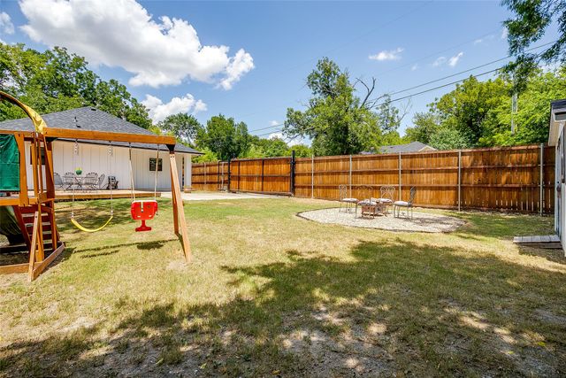114 Tuggle Street, Waxahachie, TX 75165