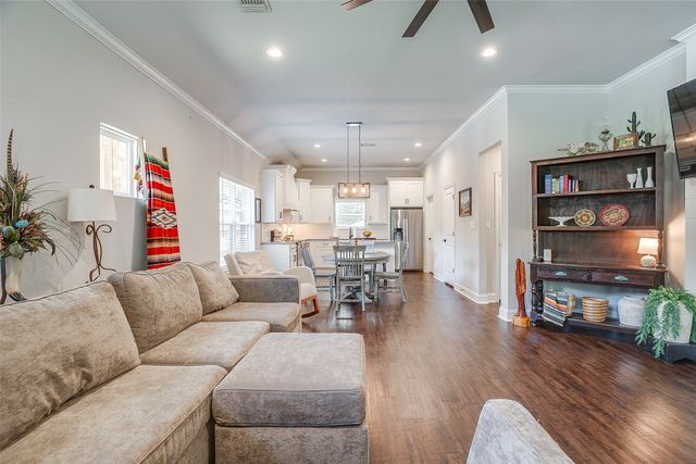 114 Tuggle Street, Waxahachie, TX 75165