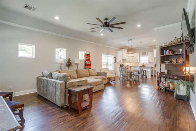 114 Tuggle Street, Waxahachie, TX 75165