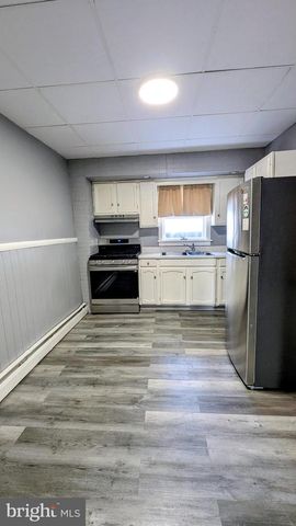 423 E DEWART ST, Shamokin, PA 17872