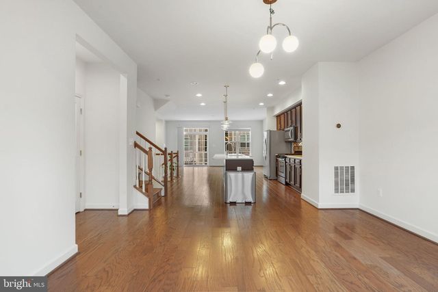 9811 WOOD GLEN TER, Lanham, MD 20706