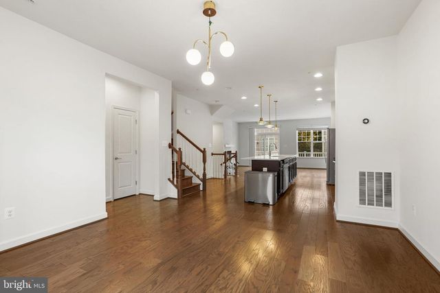 9811 WOOD GLEN TER, Lanham, MD 20706