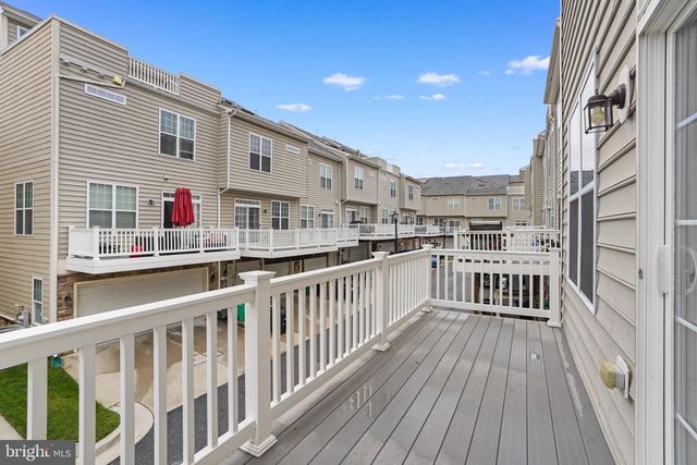 9811 WOOD GLEN TER, Lanham, MD 20706