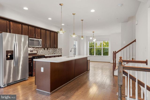 9811 WOOD GLEN TER, Lanham, MD 20706