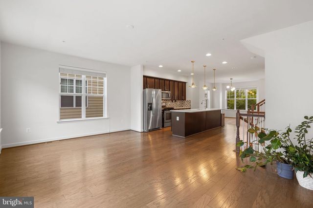 9811 WOOD GLEN TER, Lanham, MD 20706