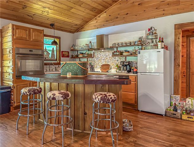 2205 MC 6035, Yellville, AR 72687