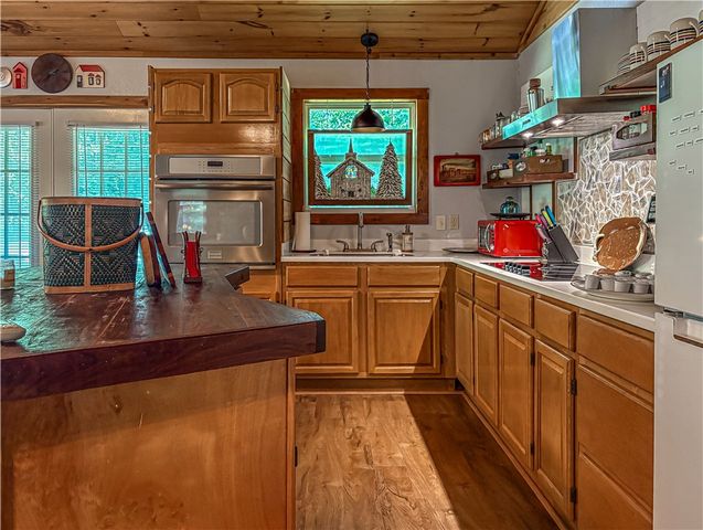 2205 MC 6035, Yellville, AR 72687