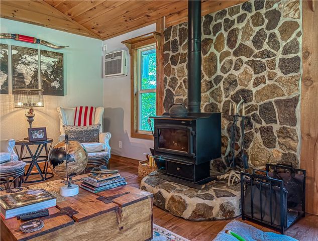 2205 MC 6035, Yellville, AR 72687