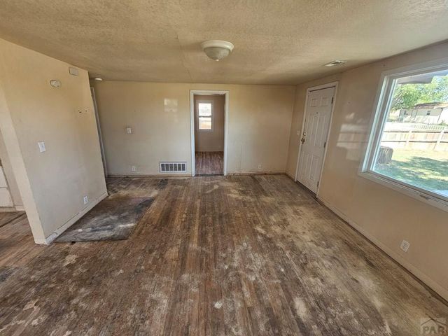 2400 W 15th St, Pueblo, CO 81003