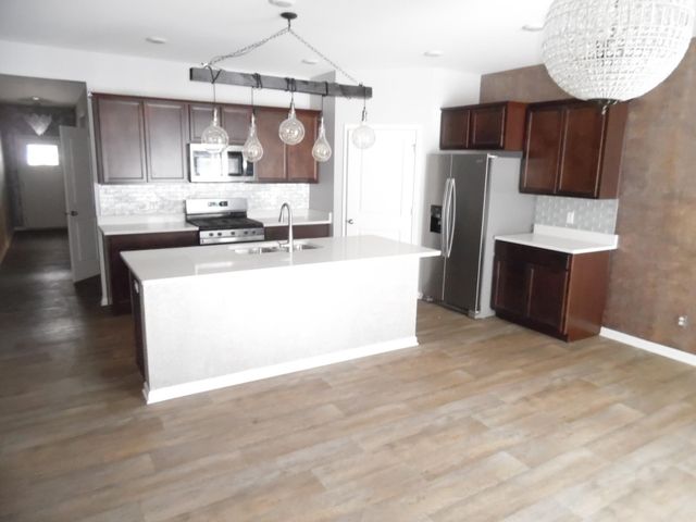 7768 W 105th Place, St. John, IN 46373