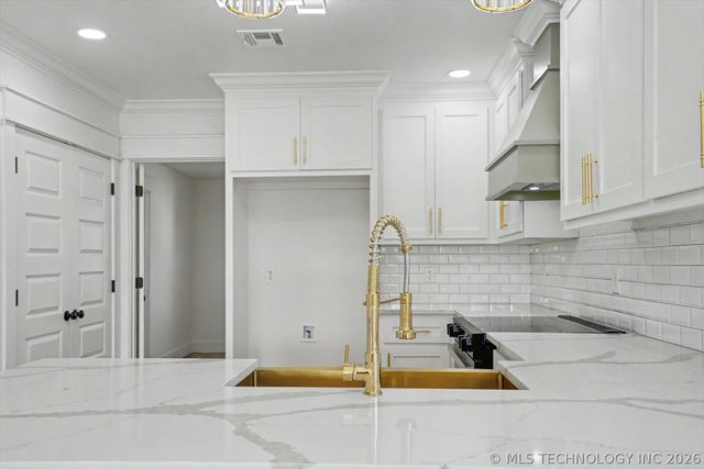 1400 N Winston Avenue, Tulsa, OK 74115