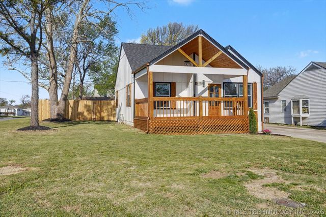 1400 N Winston Avenue, Tulsa, OK 74115