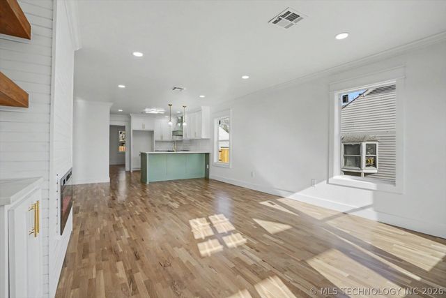 1400 N Winston Avenue, Tulsa, OK 74115