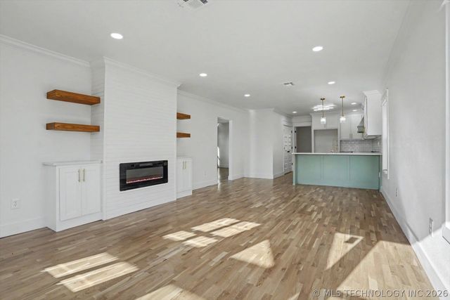 1400 N Winston Avenue, Tulsa, OK 74115