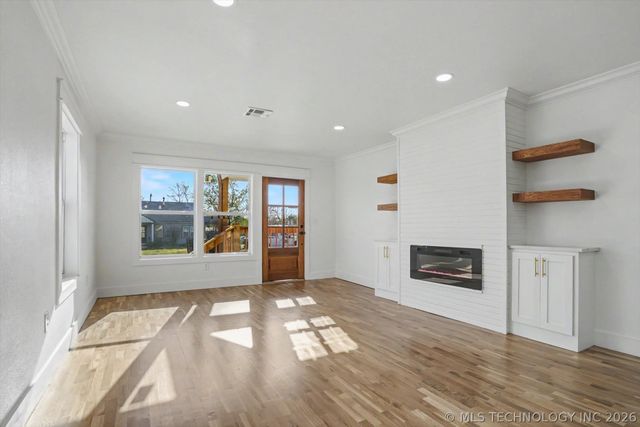 1400 N Winston Avenue, Tulsa, OK 74115