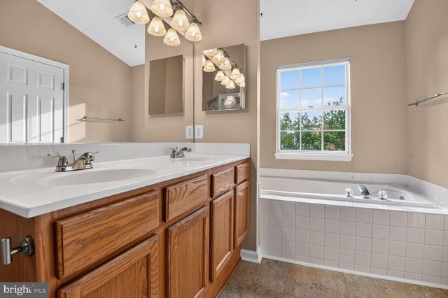 13225 ROLLING PLAINS CT, Herndon, VA 20171