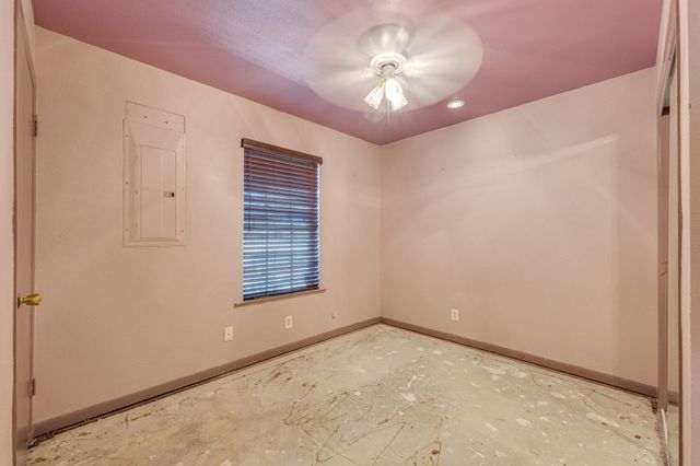 122 Winding Creek RD, Spicewood, TX 78669