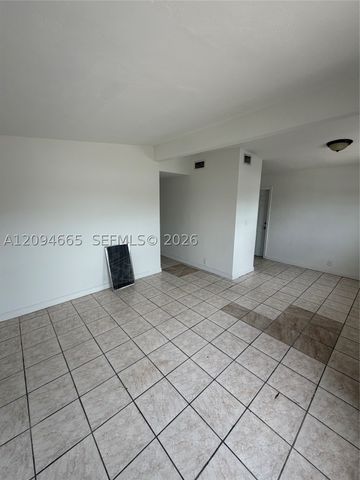 520 W 22nd St, Hialeah, FL 33010