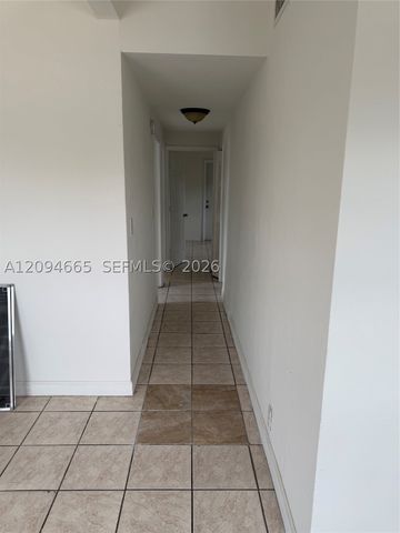 520 W 22nd St, Hialeah, FL 33010