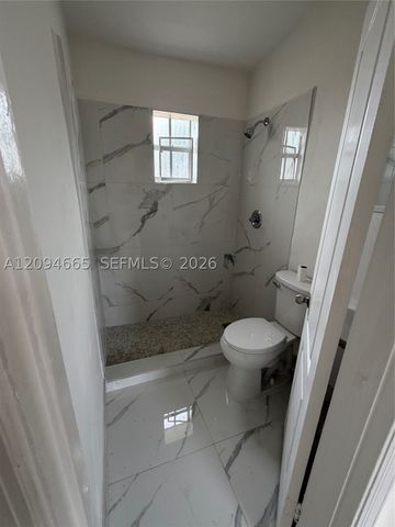 520 W 22nd St, Hialeah, FL 33010