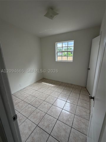 520 W 22nd St, Hialeah, FL 33010