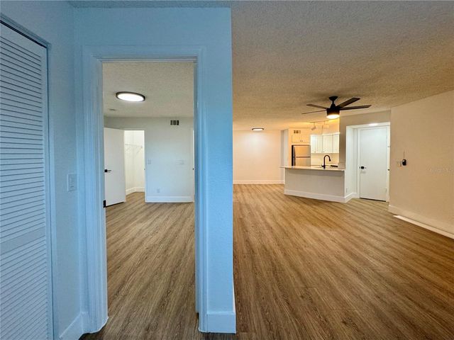 4630 COMMANDER DRIVE 1023, Orlando, FL 32822